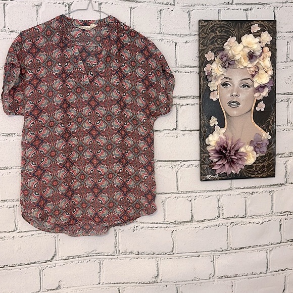 Pink Rose’s Pretty Blouse - Picture 4 of 6